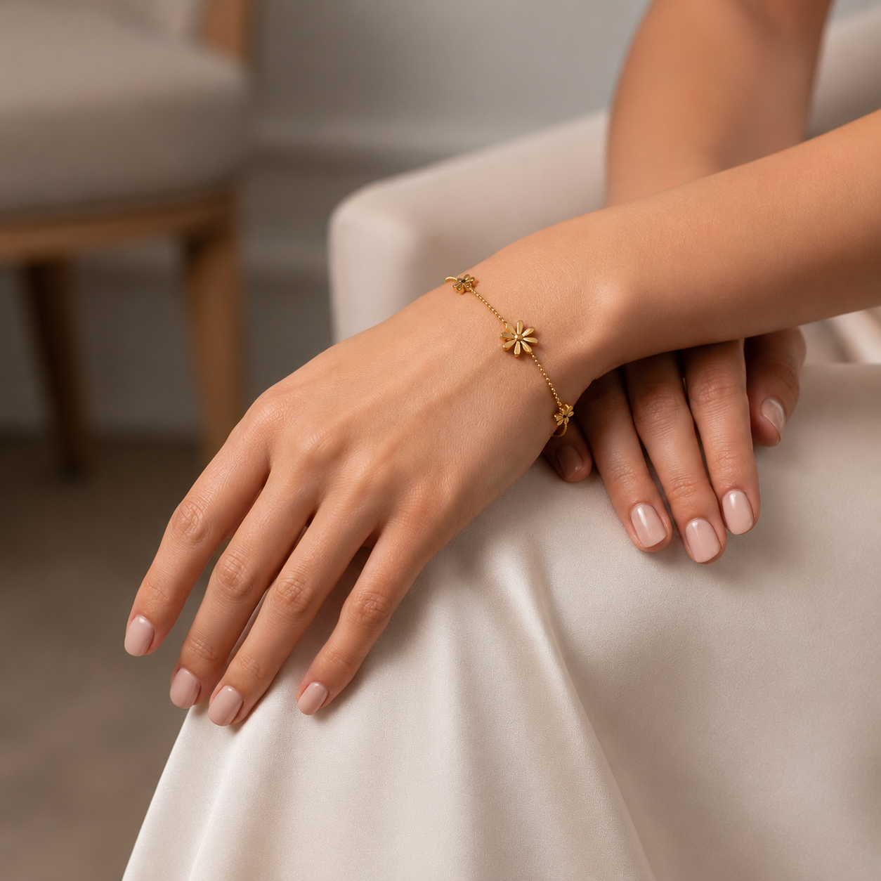 Gold Daisy Charm Bracelet