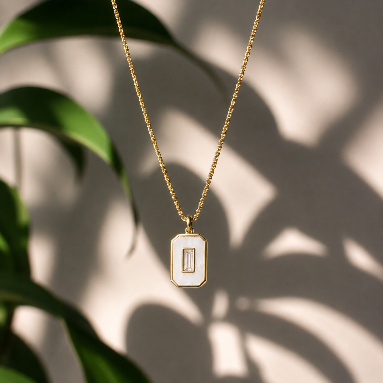 Elegant Gold plated Pendant Necklace