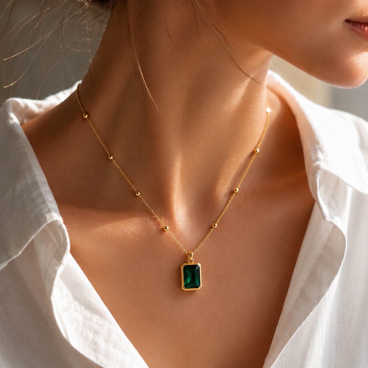 Emerald Green Pendant Necklace