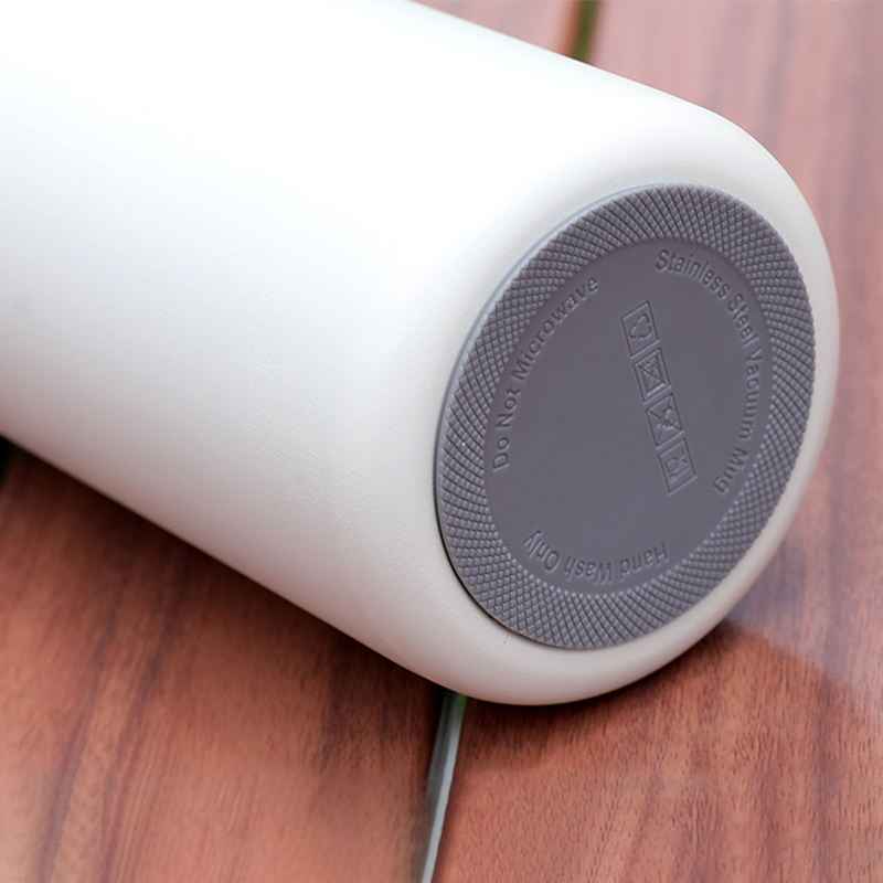 Young Stainless Steel 650 ML Vacuum Flask Insulated Water Bottle