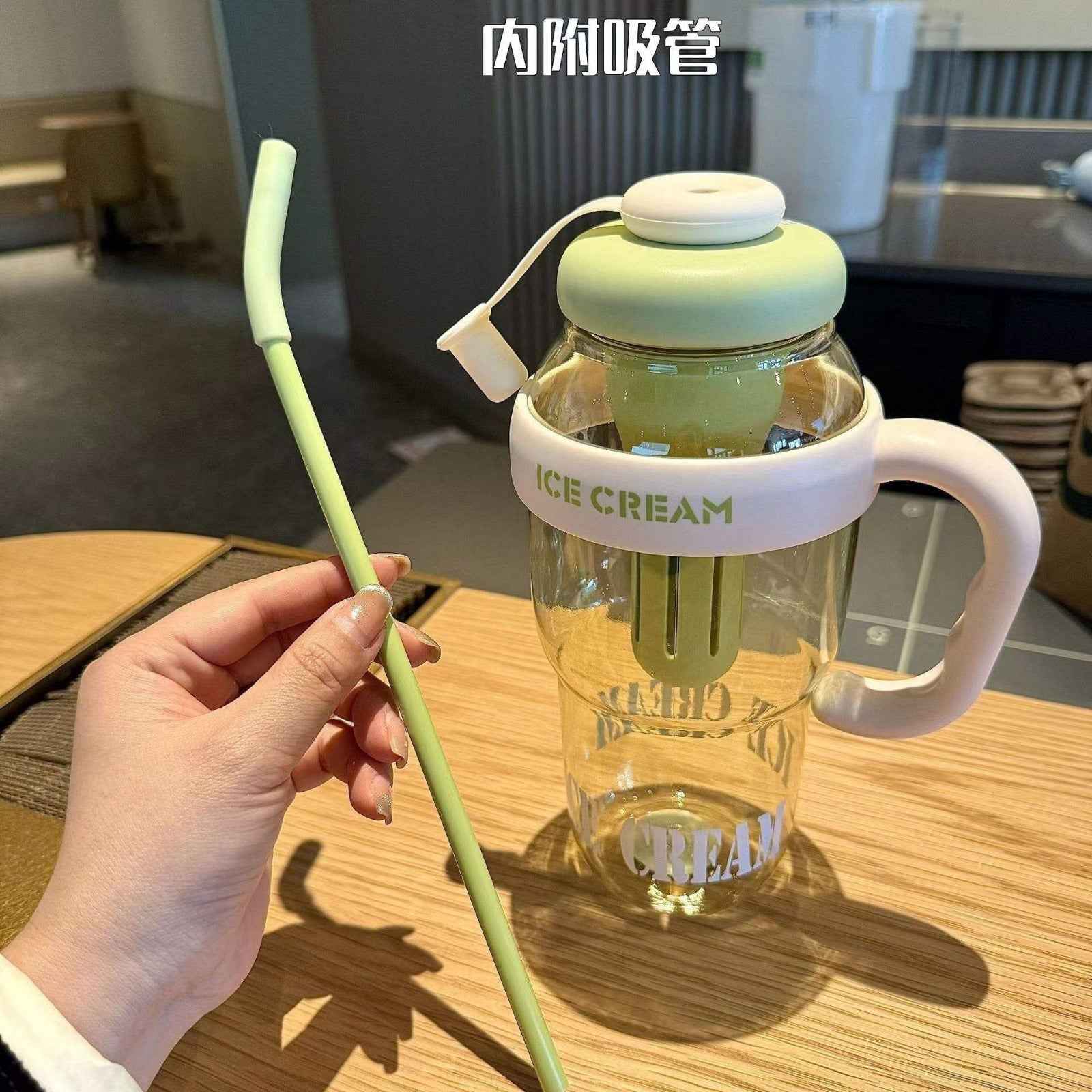 1300 ml Ice Cream Cup Tumbler With Straw
