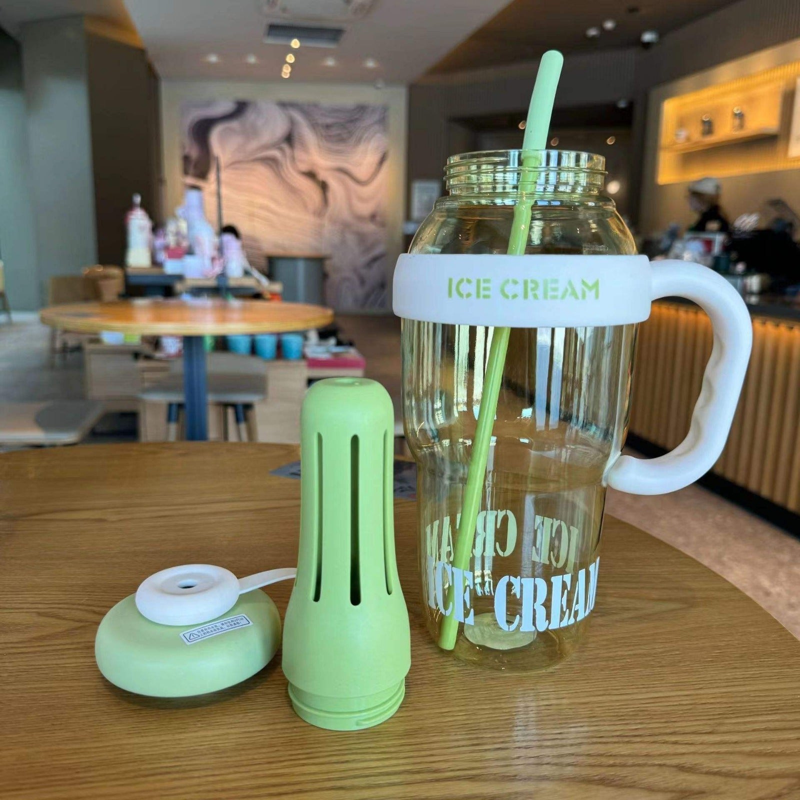 1300 ml Ice Cream Cup Tumbler With Straw