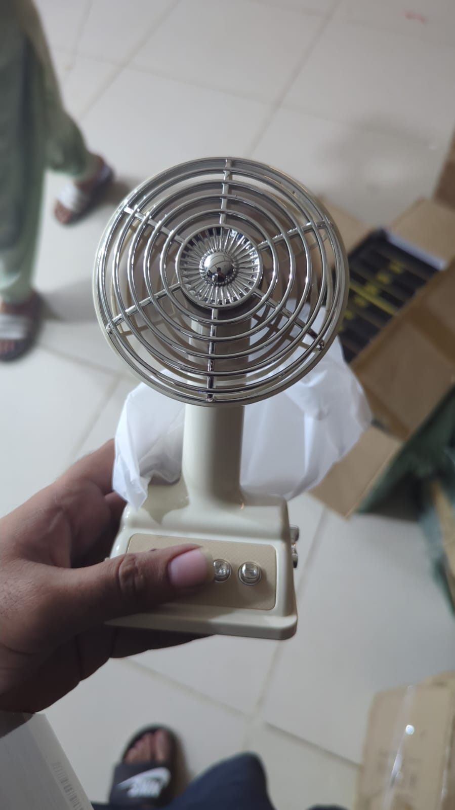 Retro Desktop Fan – USB Rechargeable Table Fan with Digital Display