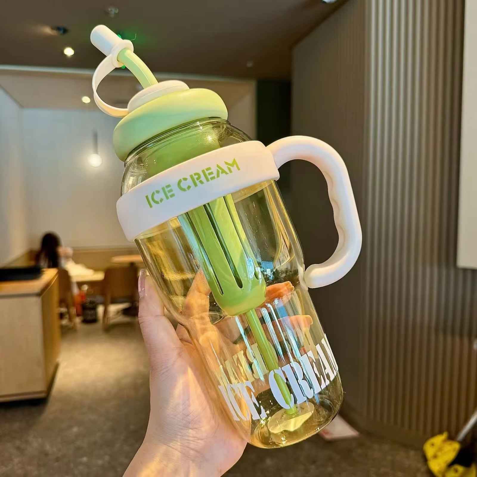 1300 ml Ice Cream Cup Tumbler With Straw